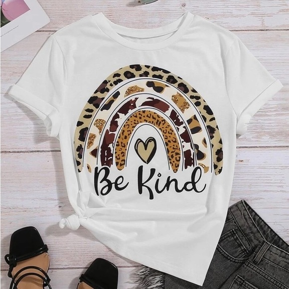 Be kind graphic Tshirt size 1XL - Picture 1 of 6